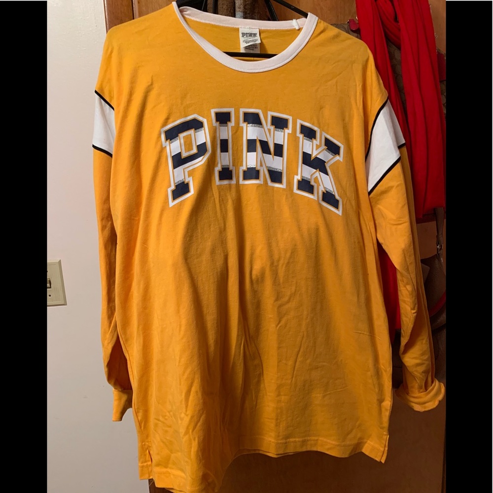 Victoria’s Secret PINK long sleeve campus tee